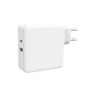 usb a and usb c port on power adapter