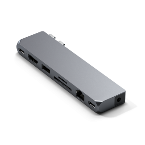 many connection ports on adapter with two usb c connectors